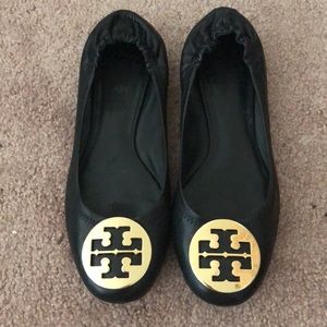 MAKE AN OFFER Tory Burch reva flats